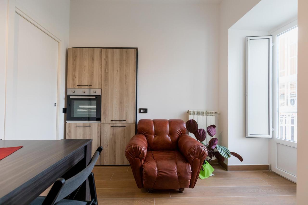 Exclusive Parking Flat X 4 Near Metro 1 Salvator Rosa Apartment เนเปิลส์ ภายนอก รูปภาพ