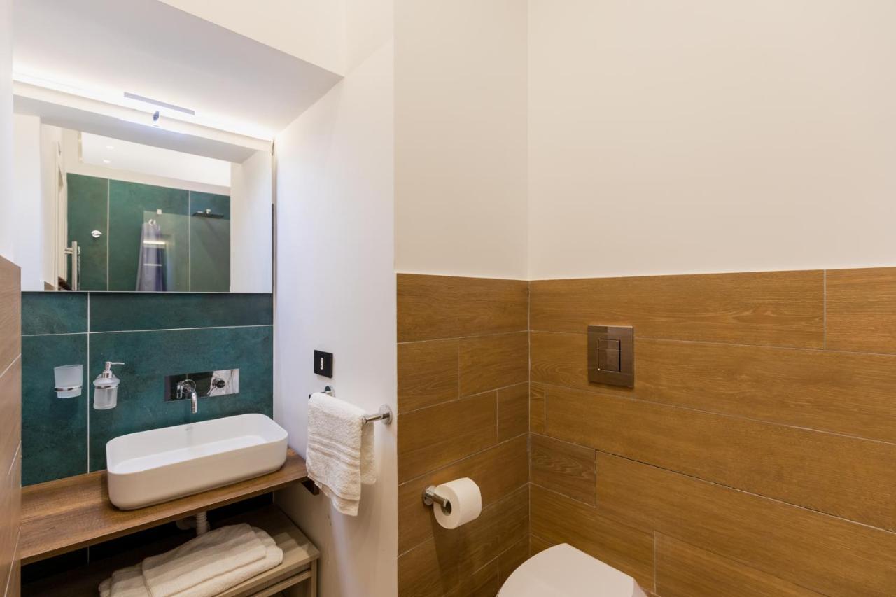 Exclusive Parking Flat X 4 Near Metro 1 Salvator Rosa Apartment เนเปิลส์ ภายนอก รูปภาพ