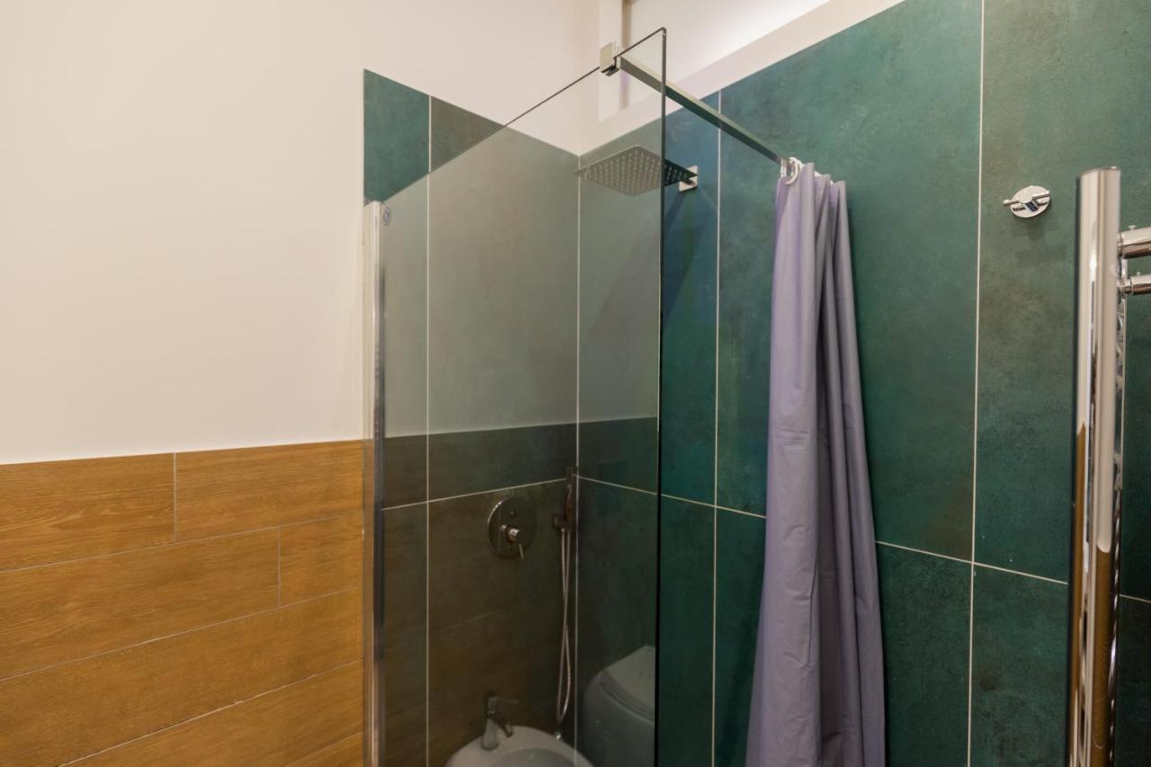 Exclusive Parking Flat X 4 Near Metro 1 Salvator Rosa Apartment เนเปิลส์ ภายนอก รูปภาพ